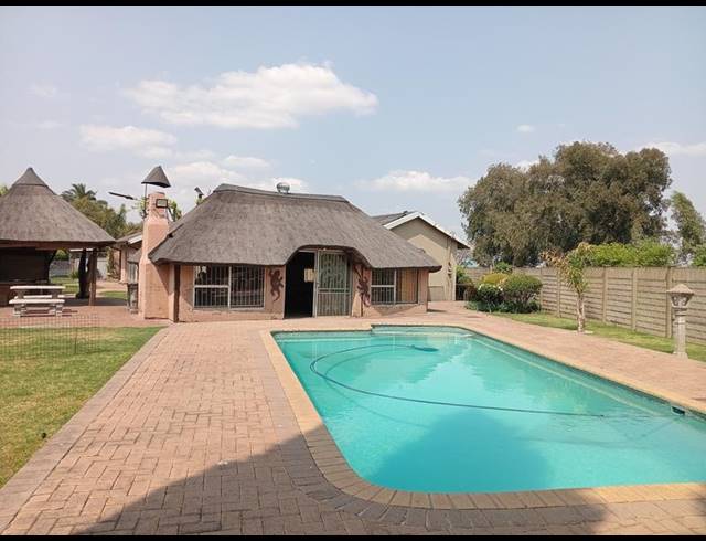 3 BEDROOM HOUSE FOR SALE IN VANDERBIJLPARK SW 5